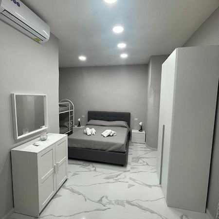 B&B Vittoria 나폴리 외부 사진